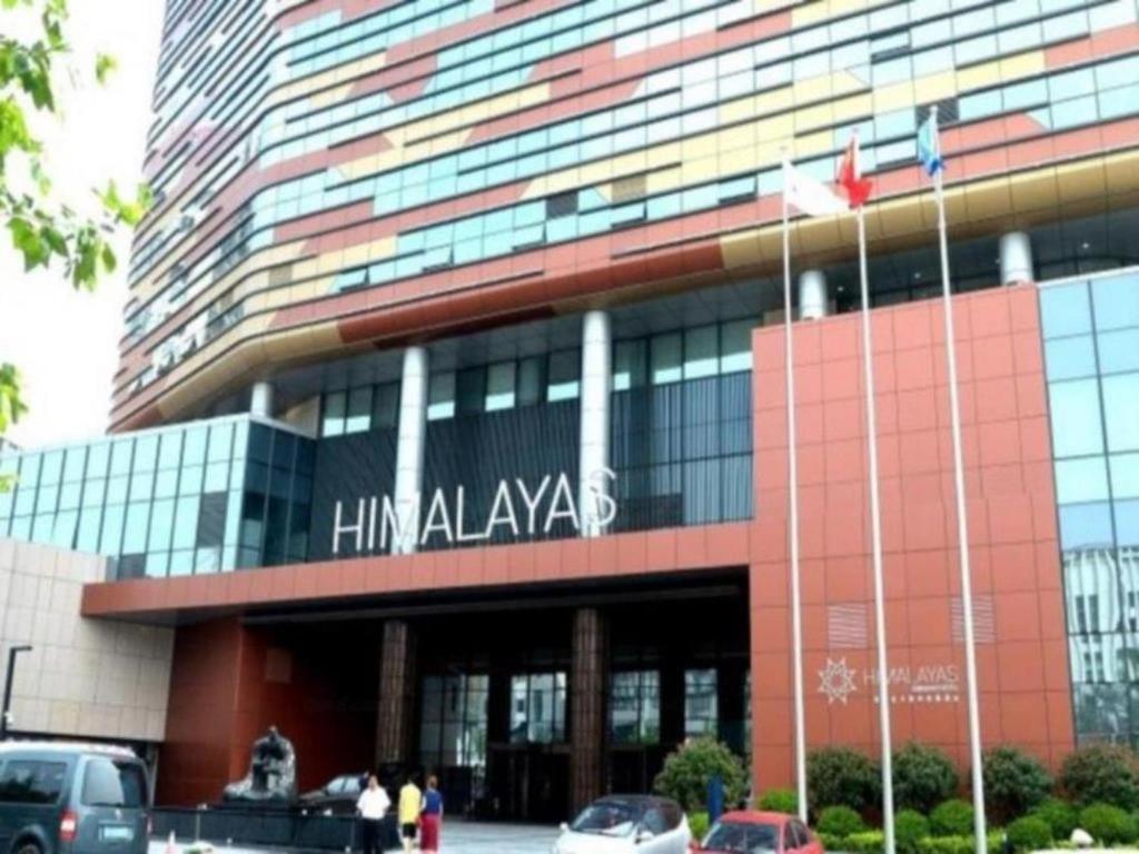 Himalayas Qingdao Hotel Exterior photo